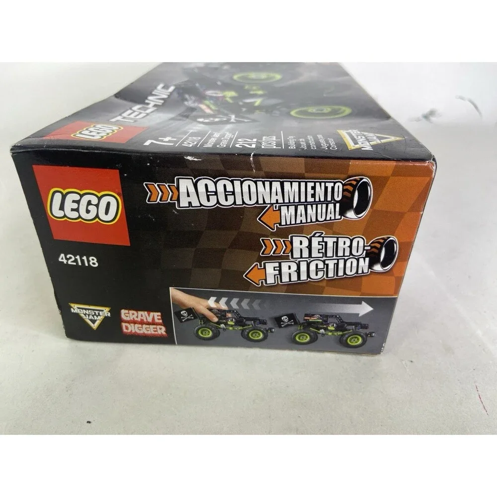 LEGO 42118 Technic Monster Jam Grave Digger 2 in 1 Pull Back Truck Box Damage